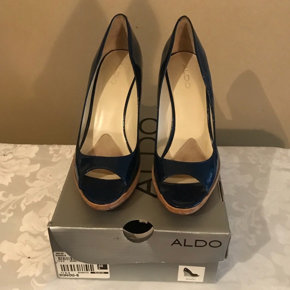 Aldo Wedge Heels - Picture 3 of 5